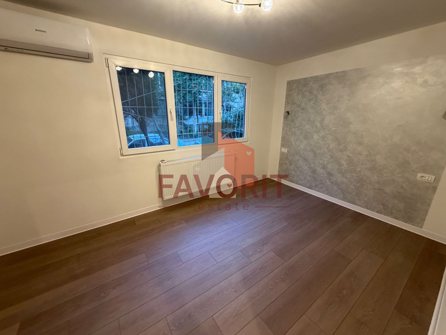 Disponibil imediat. Centrala proprie. Renovat integral - Poză 16