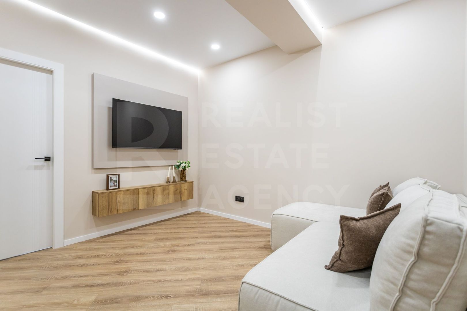 Vânzare, apartament, 2 camere, str. Cartușa, Durlești. - Poză 1