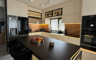 Casa de vânzare PREMIUM in Selimbar - Poză 5