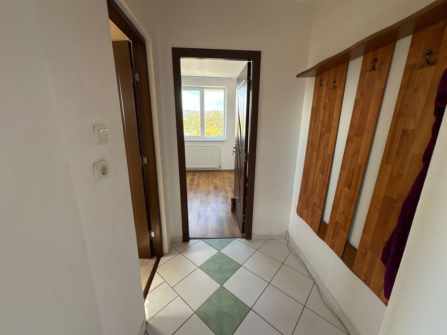 Apartament 2 camere 49 M² + balcon 10 M² cu priveliste Simeria - Poză 6