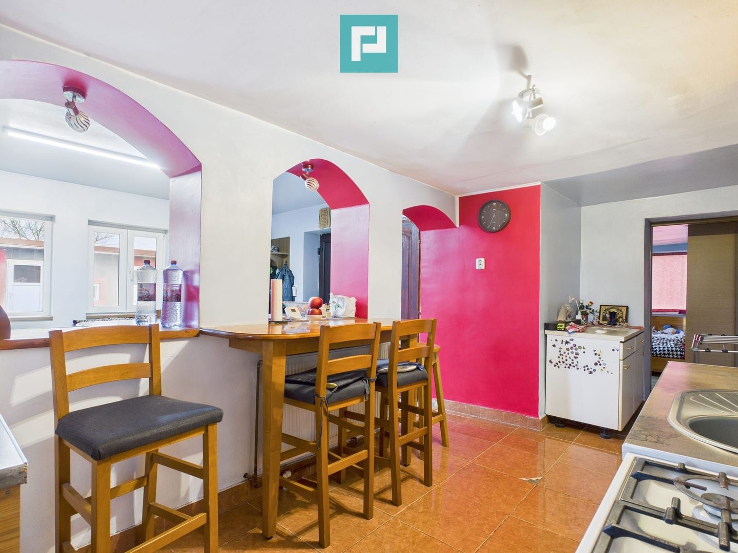 Casă frumoasă la Iratoș la preț bun - Poză 6