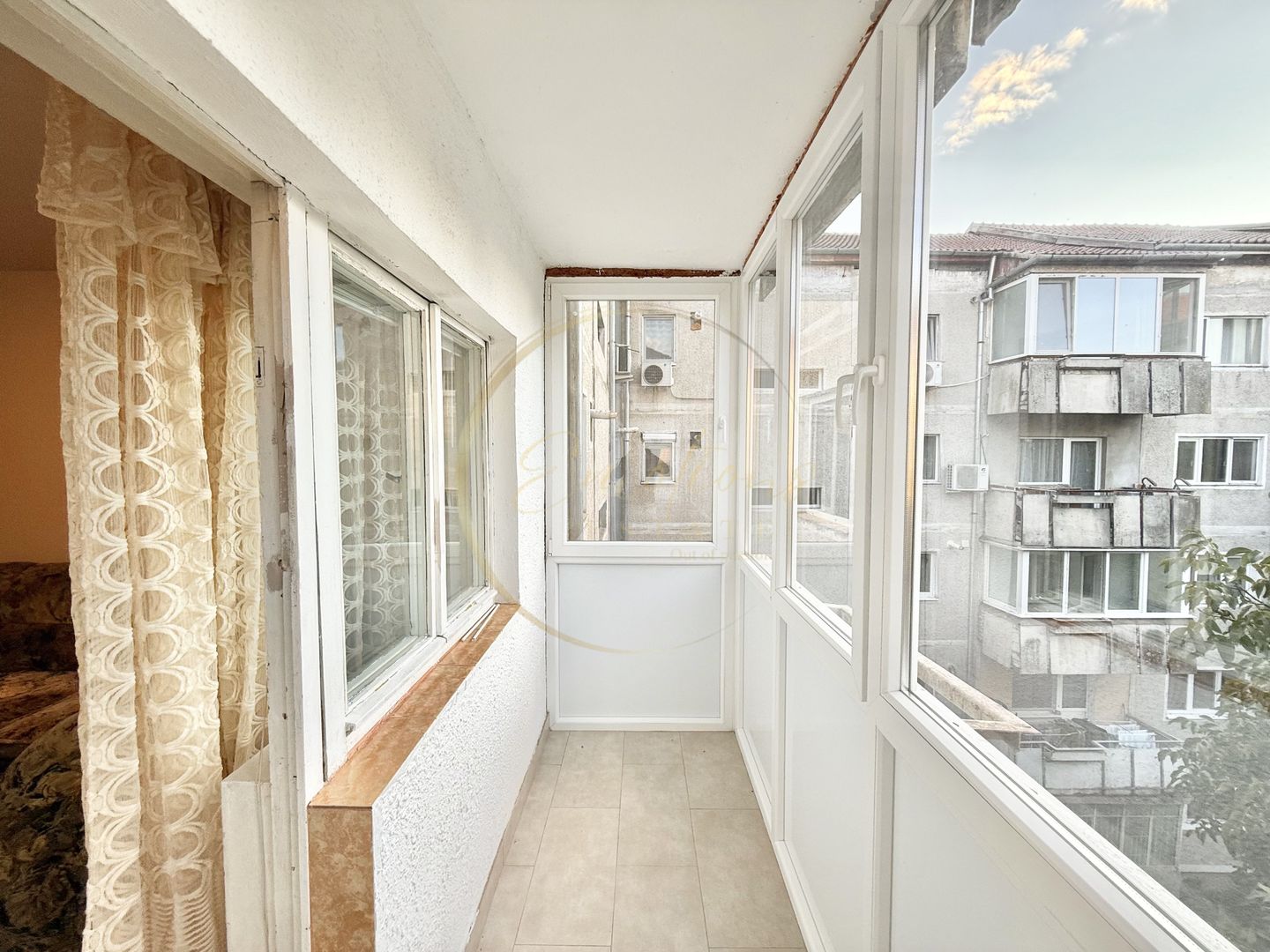 Apartament 3 camere spațios – Confort și accesibilitate, Zona Soarelui - Poză 12