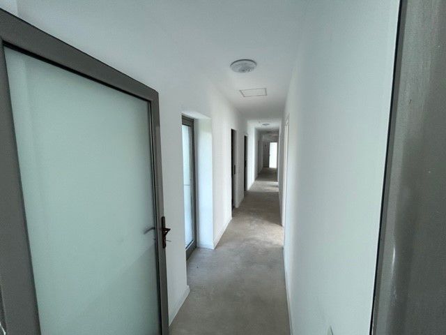 Inchiriere cladire moderna pentru clinica privata sau birouri - Poză 29