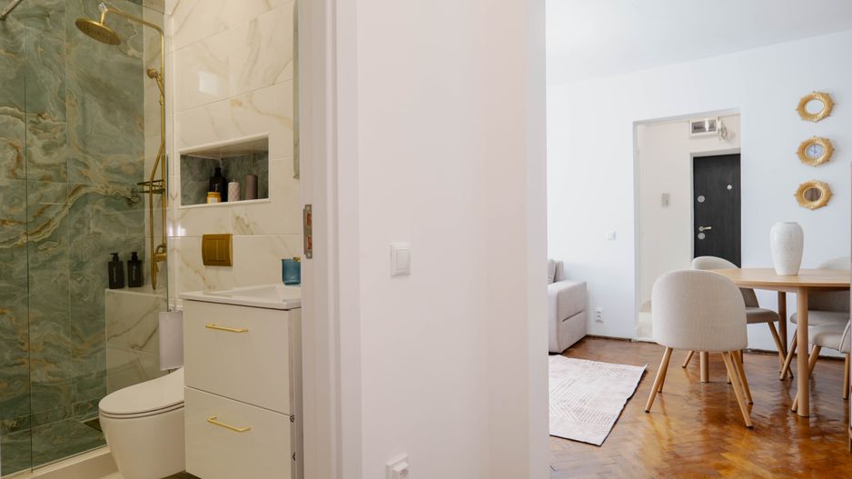 Vanzare apartament 2 camere, complet renovat, Metrou si Parc Bazilescu - Poză 11