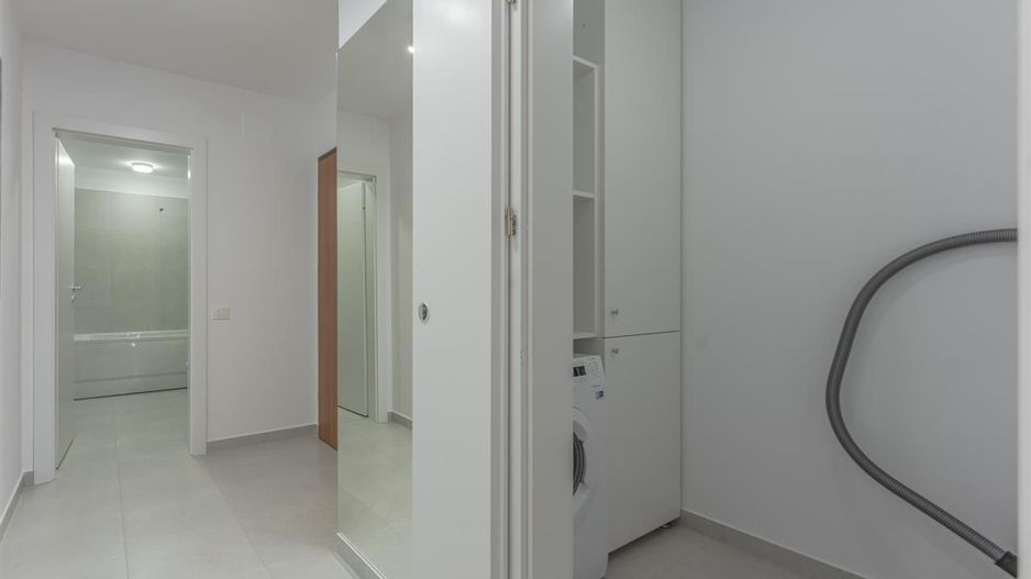 Apartament Urban Plaza cu loc de parcare - Poză 12