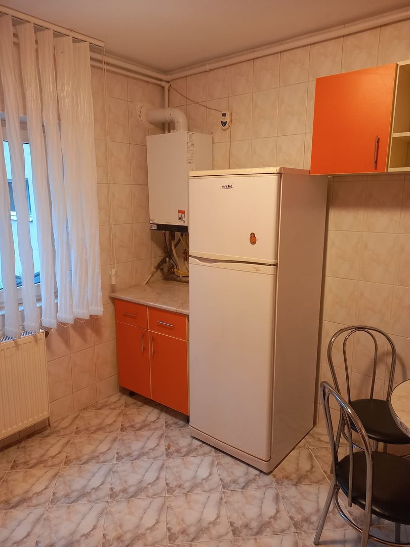Inchiriere apartament 3 camere Unirii - Poză 3