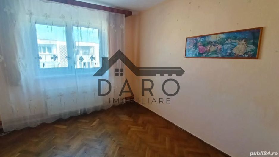 Vând apartament 4 camere in Dâmb - Poză 3