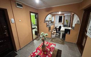 Apartament 2 camere, decomandat - zona Cetate - Poză 6