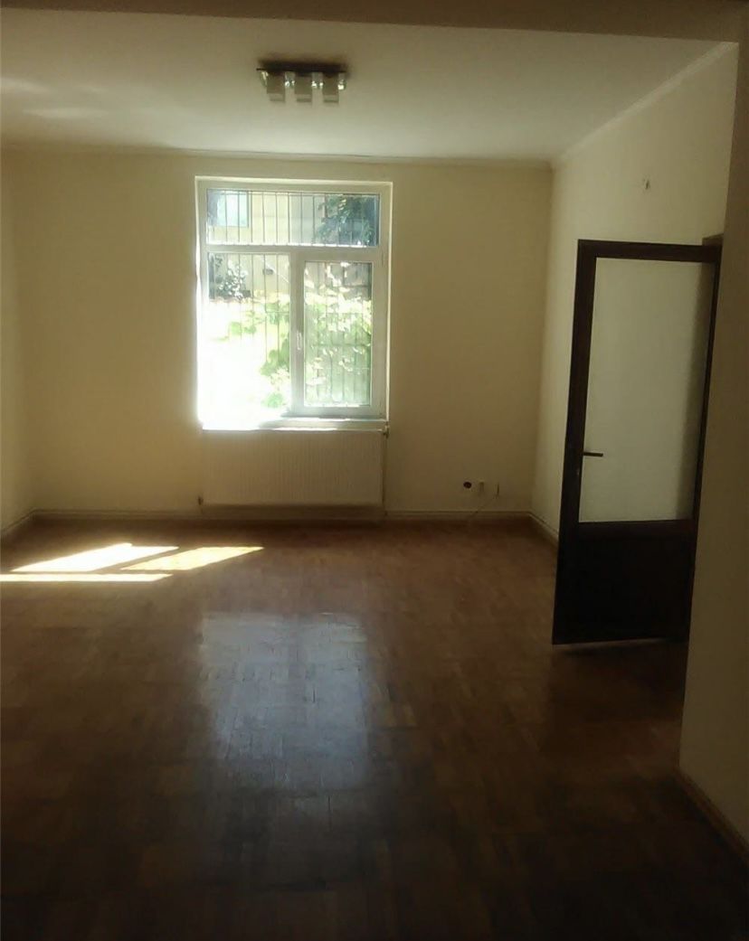 Vila spatioasa cu 4 camere, Iancului - Poză 1