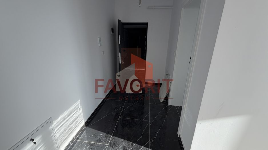 Spatios. Bucatarie inchisa de 10 mp. Disponibil imediat - Poză 4