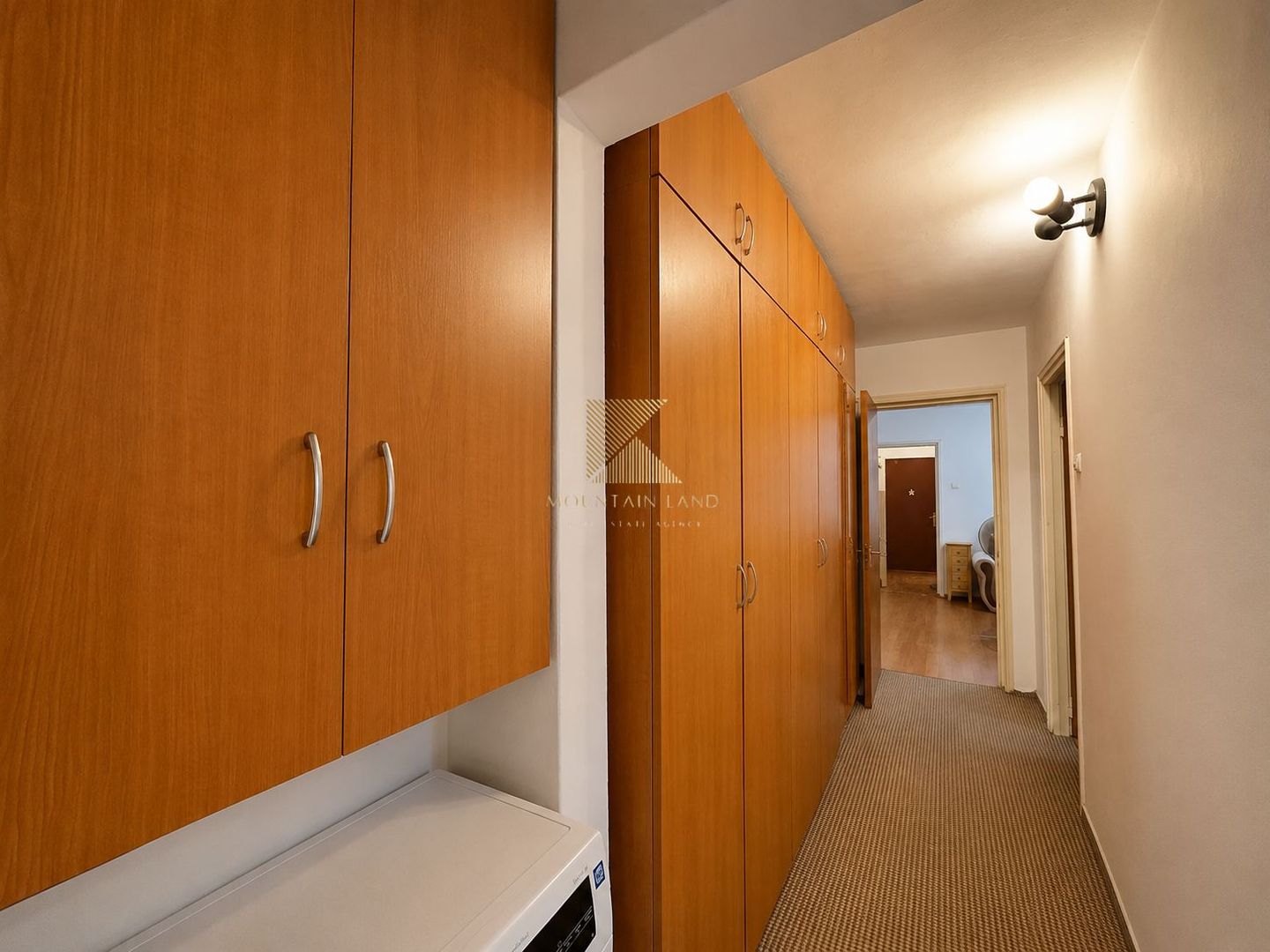 Apartament luminos cu 3 camere, parcare și boxă, zona Astra - Poză 11