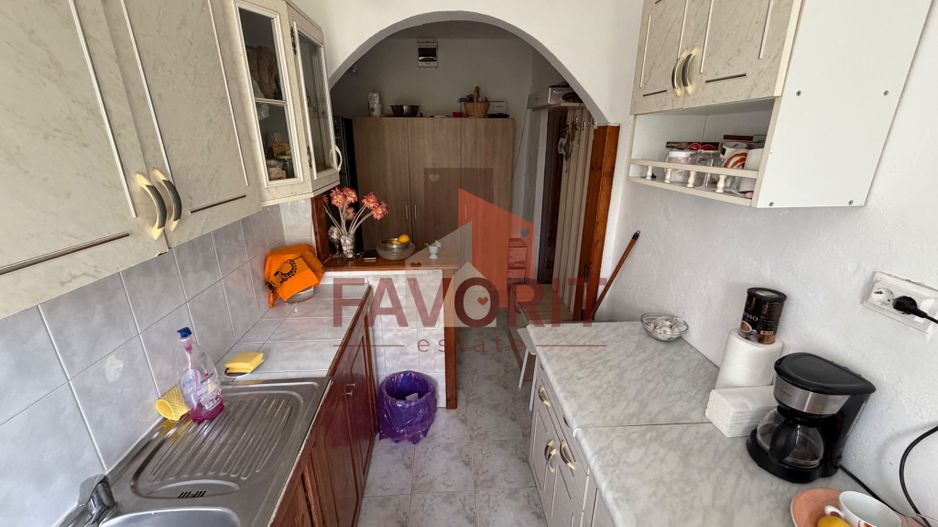 Decomandat. Cu centrala proprie. Etaj intermediar - Poză 4