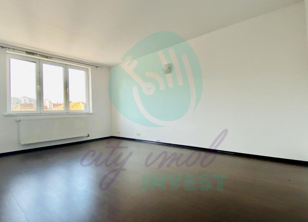 Apartament 6 camere tip dublex - Poză 10