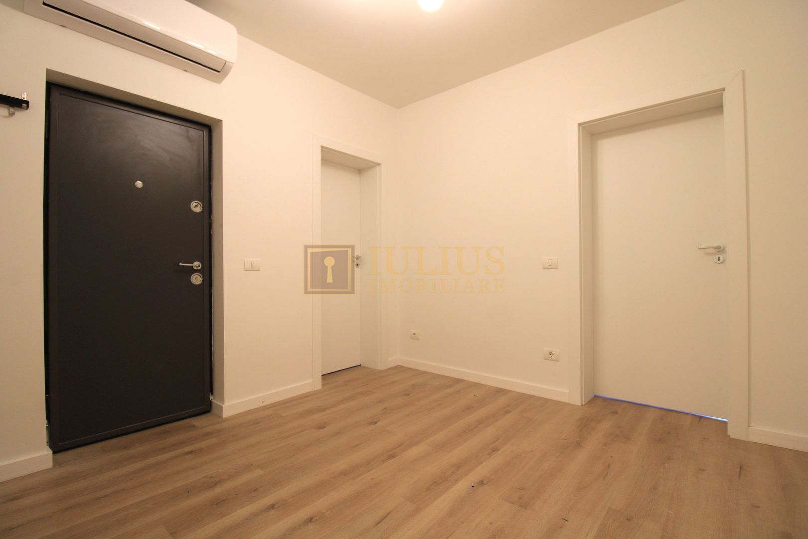 Zona Puncte Cardinale, 3 camere + 2 bai, centrala proprie. - Poză 4