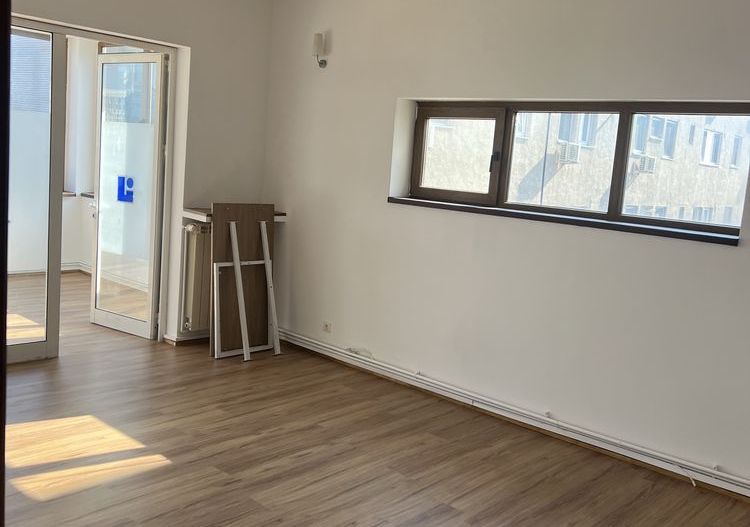 4 camere | sediu firma - birouri | Dacia | Eminescu | Romana - Poză 3