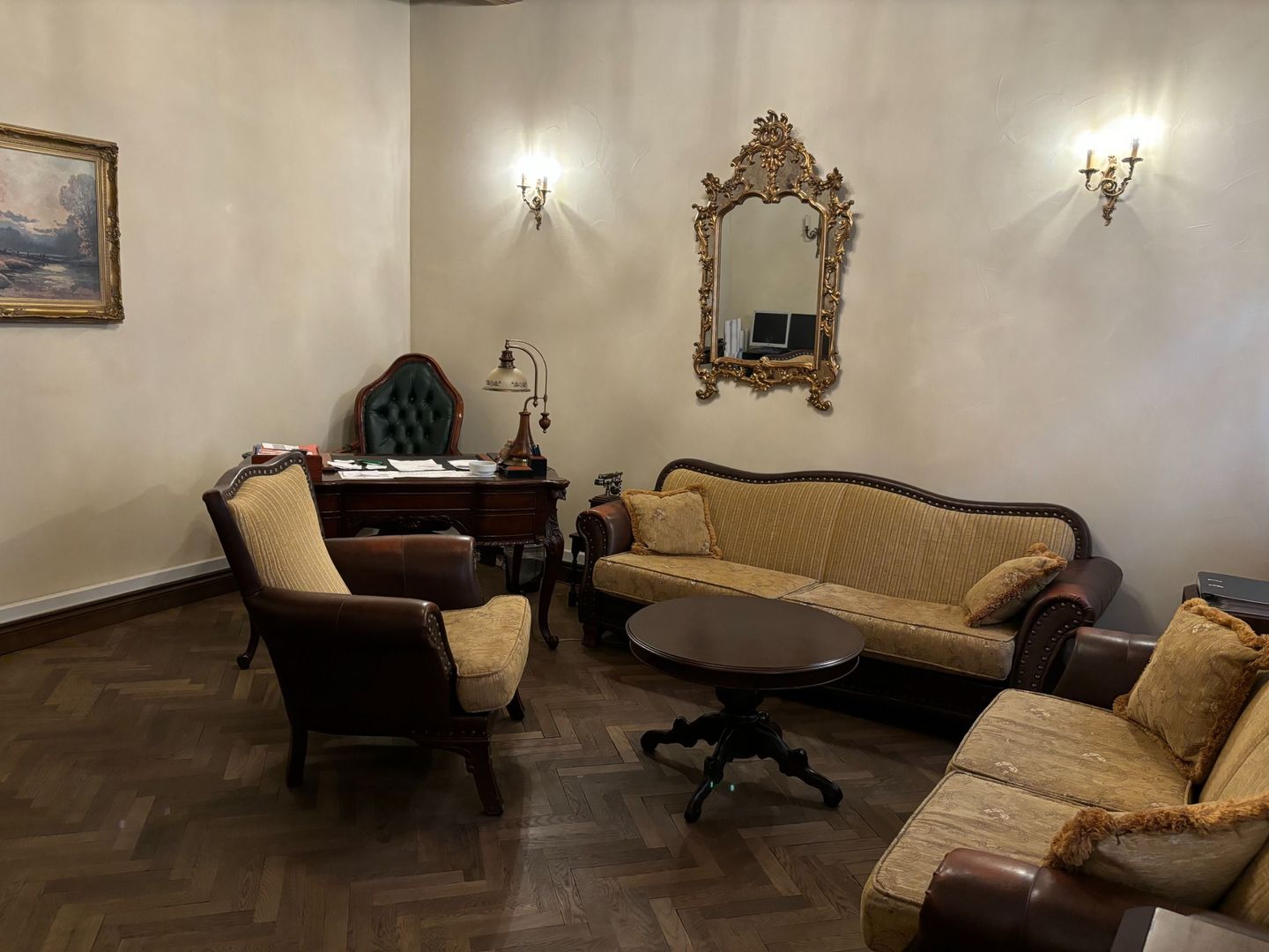 Centru Istoric, Piata Sfatului, 2 camere, 62mp, 158000Euro - Poză 3