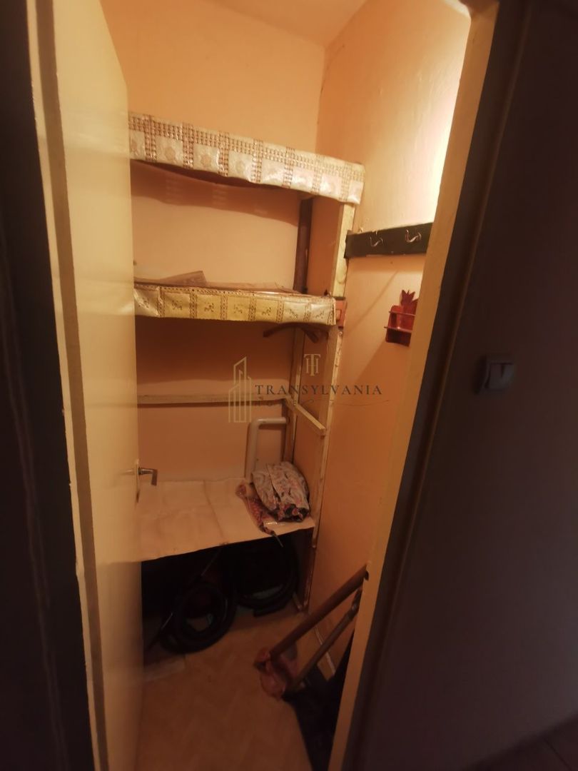 Apartament decomandat, 2 camere,  zona Vasile Aron - Poză 6