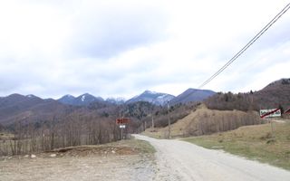 Pământ I Fereastră către Eternitate în  Transilvania - Poză 2