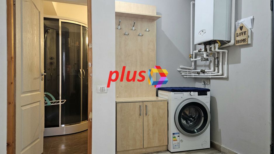 Oportunitate - Apartament cu trei camere in vila, zona Tractorul 70 mp - Poză 4