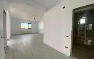 Valu lui Traian (COD 07) Casă P+M cu 5 camere, teren de 517 mp - Poză 7