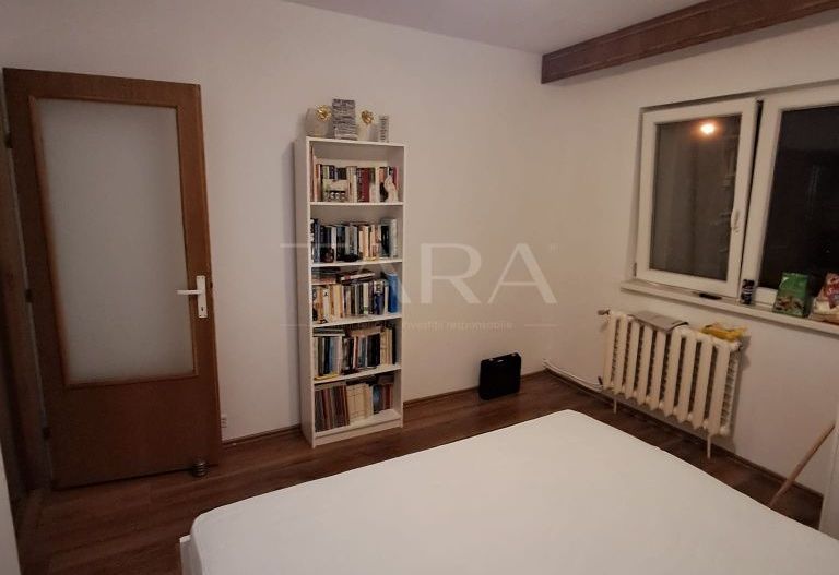 Apartament cu 4 camere, etaj 1, zonă excelentă. - Poză 1