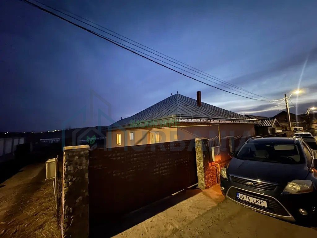 Casă de vânzare, 150 mp, teren 1500 mp, aproape de Restaurantul Coroana, Ion Neculce - Poză 1