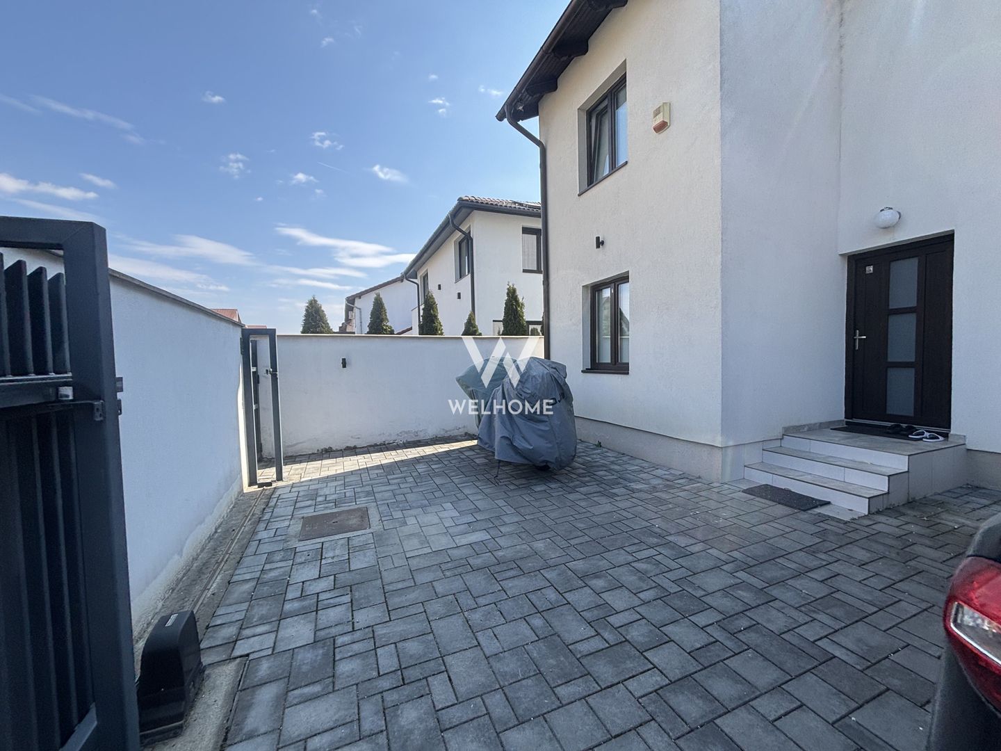 Casa generoasa LA CHEIE, curte 200 mp in Selimbar - Poză 26