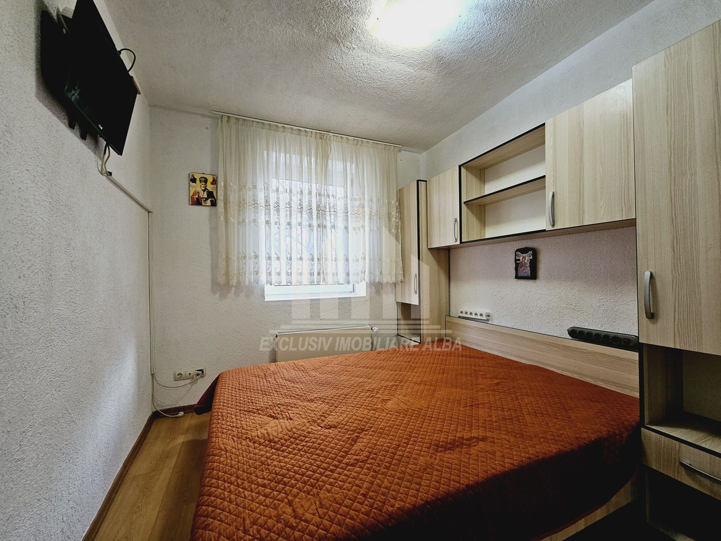 Casa tip duplex de inchiriat, Barabant - Poză 3