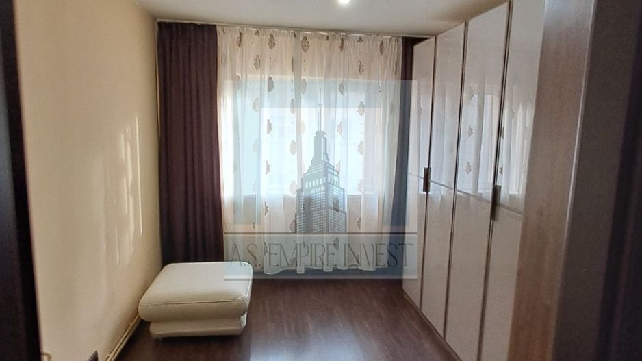 Apartament 3 camere, zona Astra, decomandat, mobilat - Poză 3