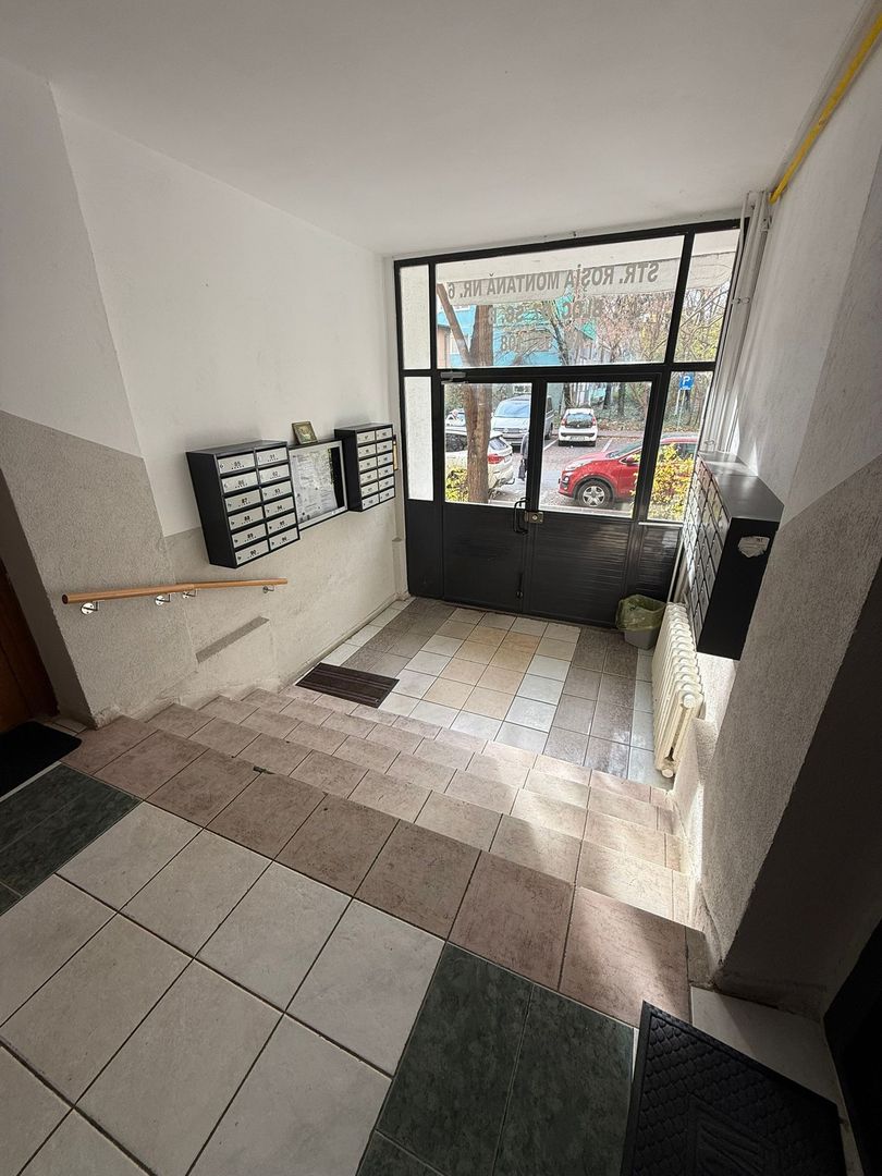 Garsoniera Renovata - Decomandata - Gorjului - Metrou 10 minute - Poză 16