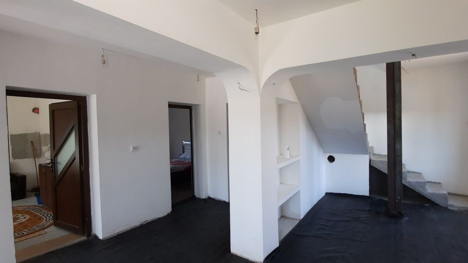Cumpana Spațiu și curte generoasă! Casa familiei tale! - Poză 14