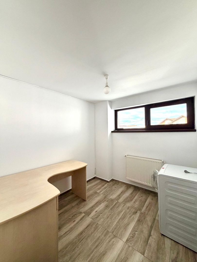 1100 e/ mp - Casa individuala  - 700 mp teren - la asfalt - Sacalaz - Poză 5