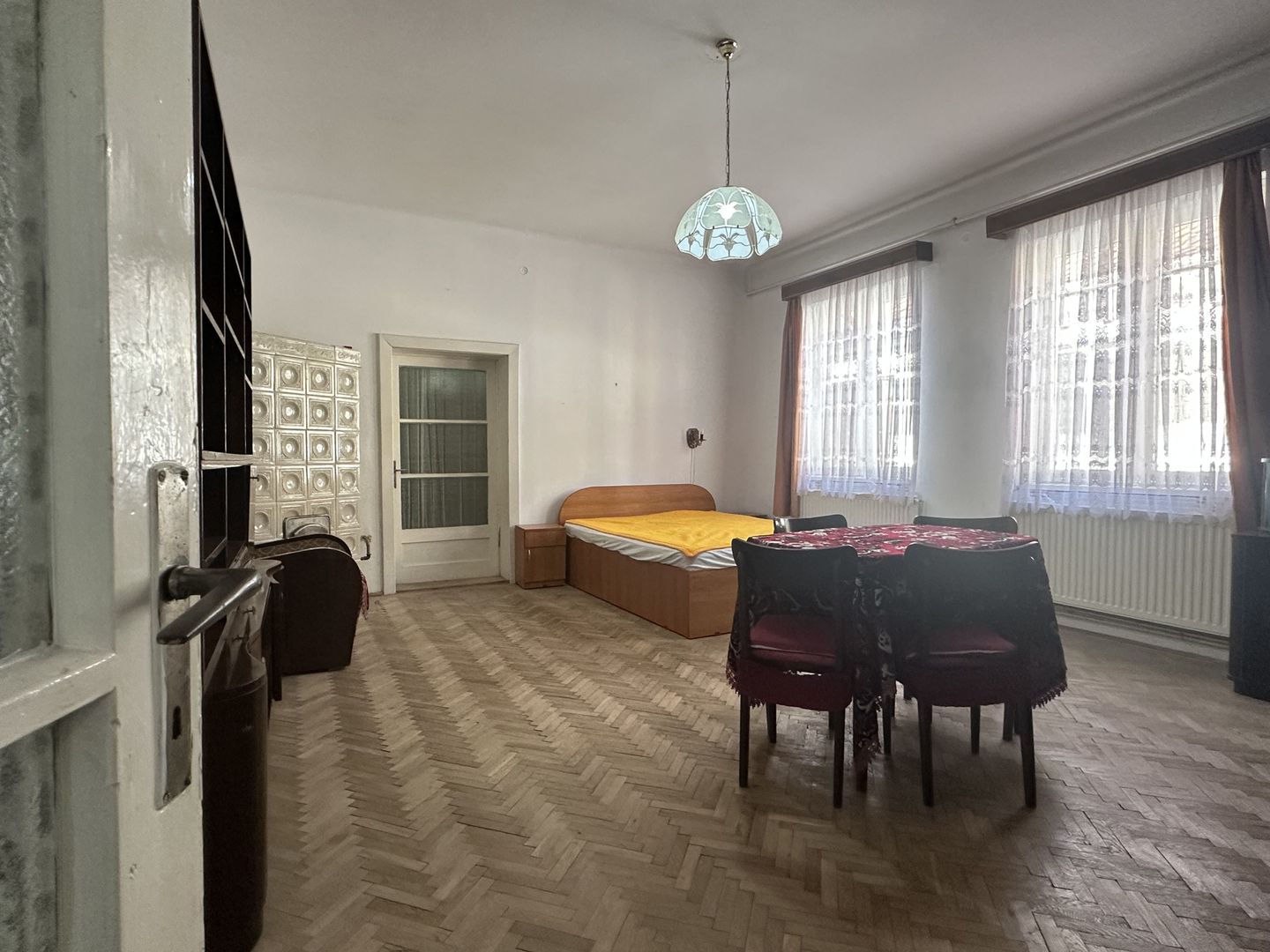 Apartament in casa spațios la doar 5-7 minute de Centrul Istoric - Poză 2