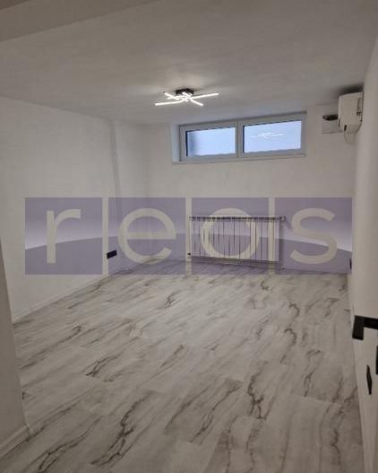 Inchiriere duplex  Premium 5 camere ( Parter+Demisol ) in vila Piata Romana - Poză 5