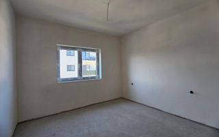 Apartament 3 camere 2 bai camara pe balcon si loc parcare Selimbar - Poză 1