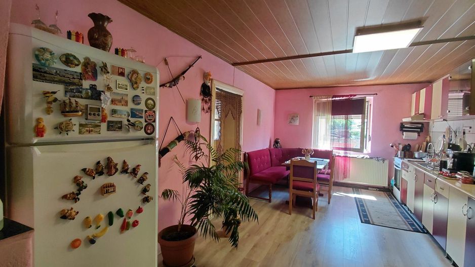 Casa de vanzare 4 camere si teren de 1100m2 Sura Mare, Sibiu - Poză 5