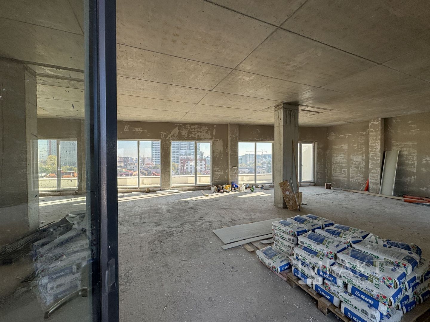 Imobil versatil cu functiuni mixte zona P-ta Mihai Viteazul - Poză 10