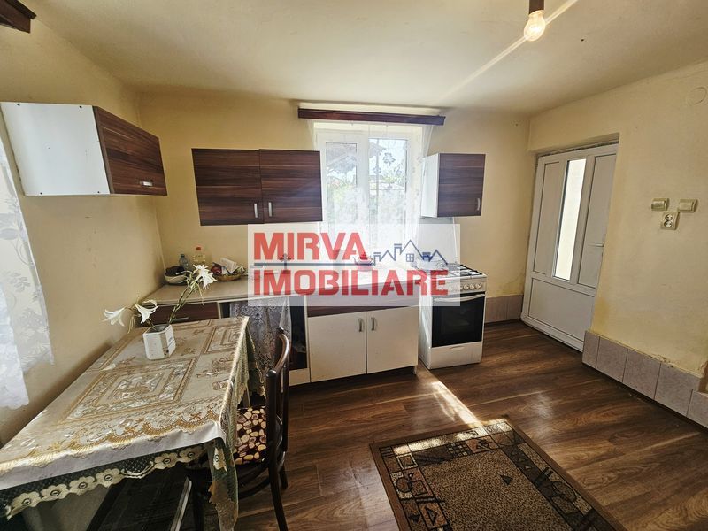 Casă cu 2 camere și teren generos, Dărmănești – Exclusivitate - Poză 25