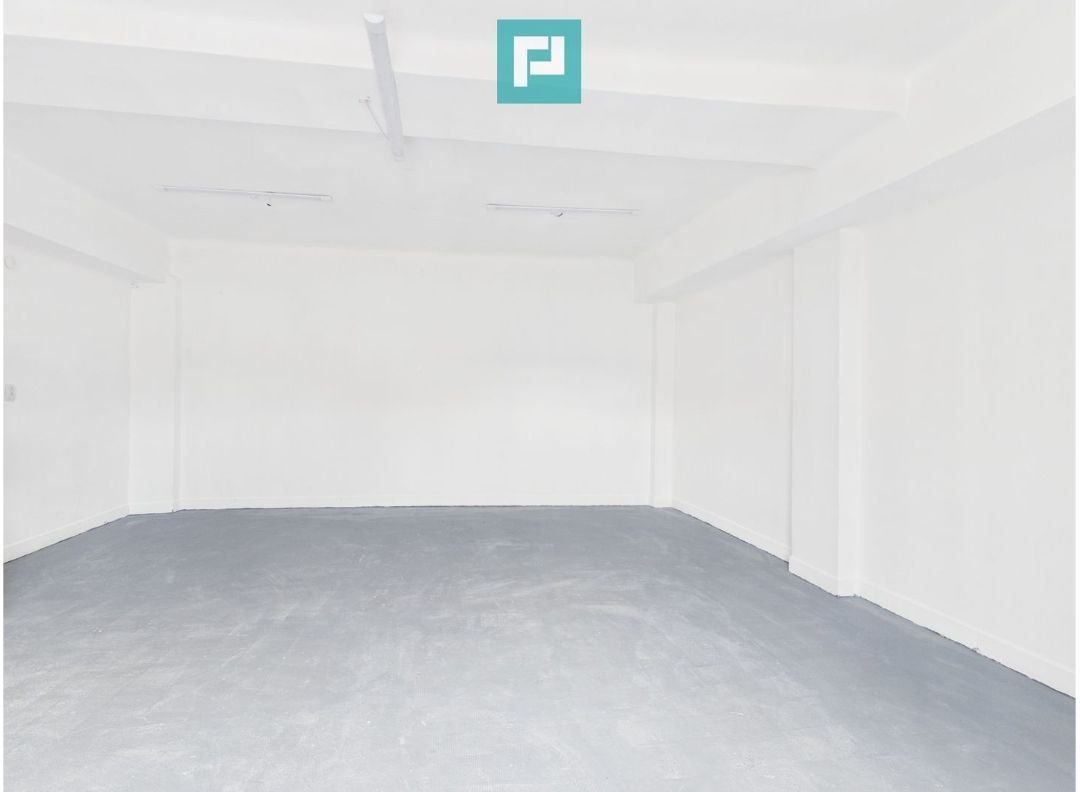 Spațiu comercial vitrat-central ARAD 250 mp utili - Poză 7