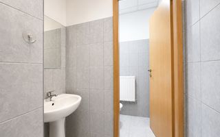Spatiu de birouri de 90 mp de inchiriat in zona Centrala, strada Paris - Poză 6