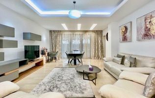 Vila 5 camere - Oxford Gardens/ American International School