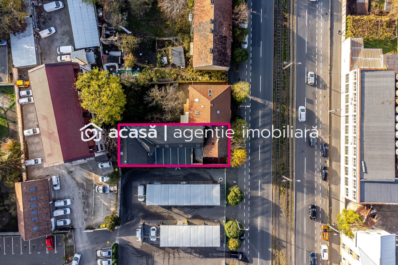 Spațiu generos în centrul Aradului. Ideal pentru birouri sau cabinete - Poză 4