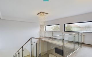 Vilă de lux cu două locuințe, în Dumbrăvița – Locație Excelentă! - Poză 14