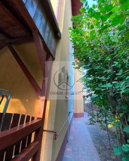 Vânzare vila P+1+M. Direct proprietar, nepurtator TVA - Poză 1
