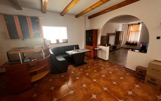 Casa /Villa 3 camere mobilata/utilata - zona Centrul Civic - Poză 1