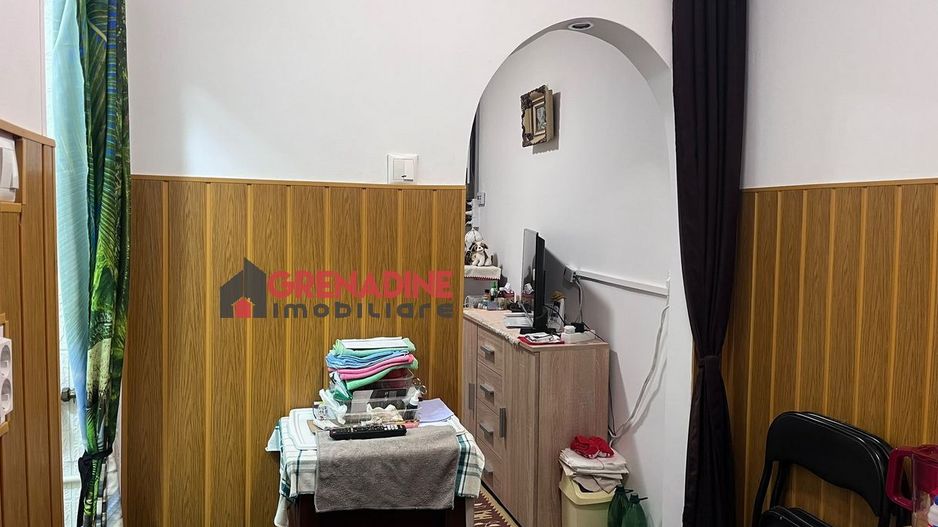 Garsoniera cu Baie Proprie - 12 mp Renovata - Zona Astra - Poză 3