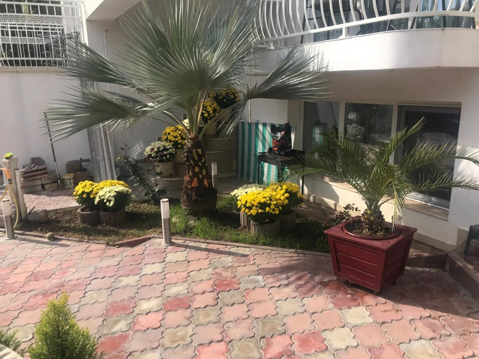 Proprietate ideală pentru locuință și afacere turistică în Eforie Nord - Poză 7