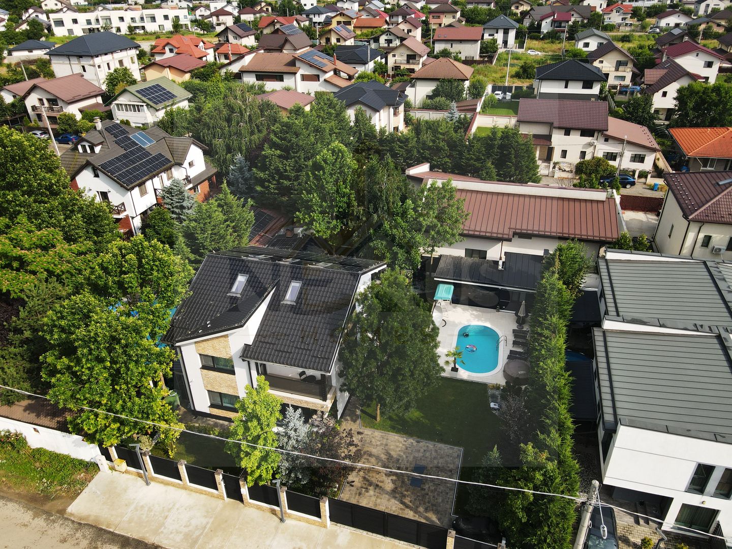 Casa Visurilor Tale în Comuna Berceni | 6 Camere | Finisaje Premium - Poză 47