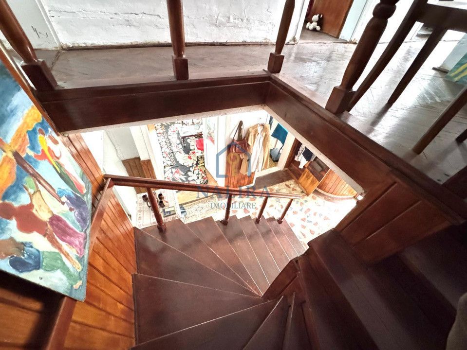 Apartament tip casa de vanzare  P+2  cu garaj -  Sasar - Poză 10