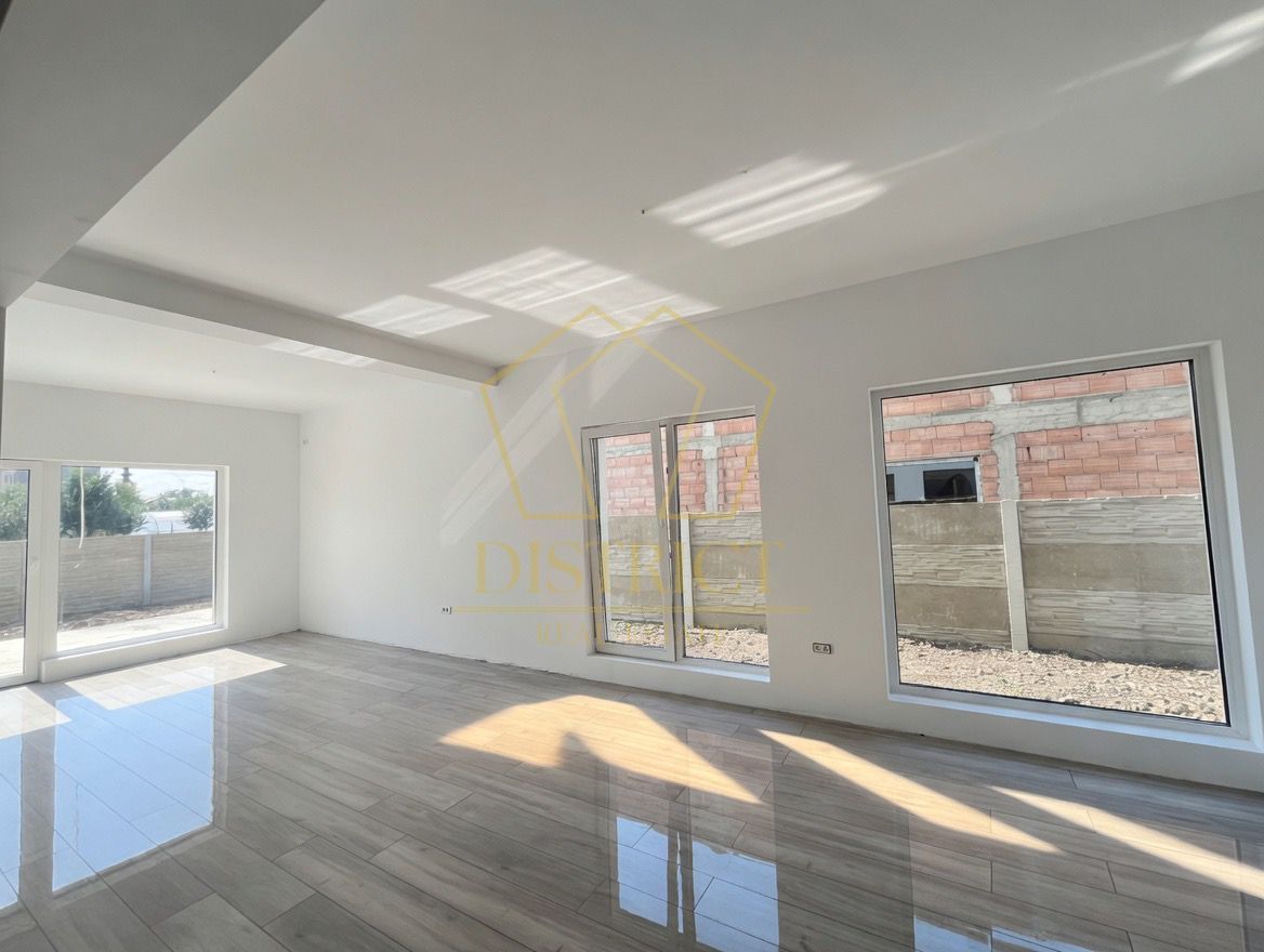 Duplex modern cu 4 camere si dressing I Mosnita Noua - Poză 1